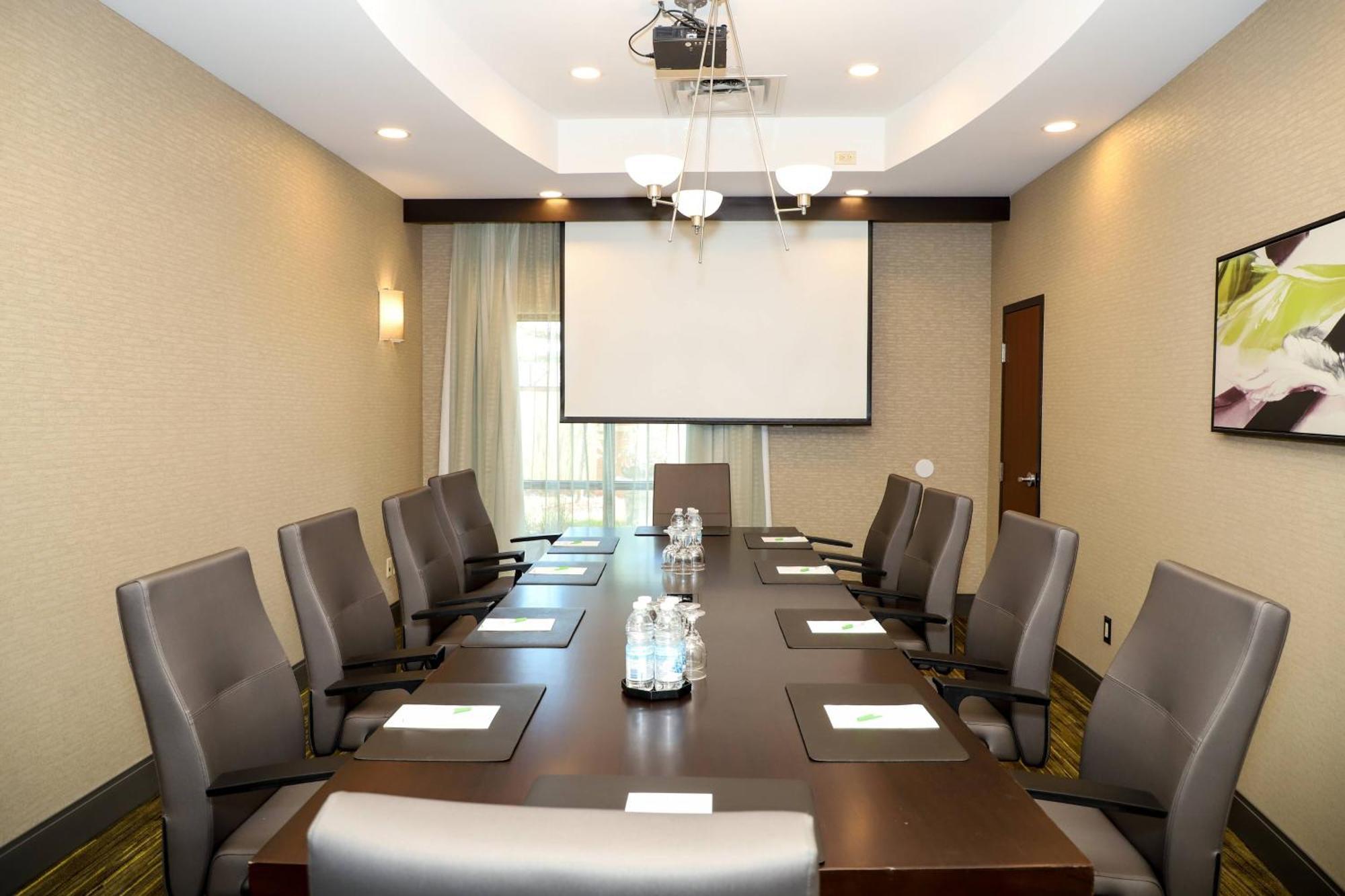 מלון Courtyard By Marriott Toronto ברמפטון מראה חיצוני תמונה