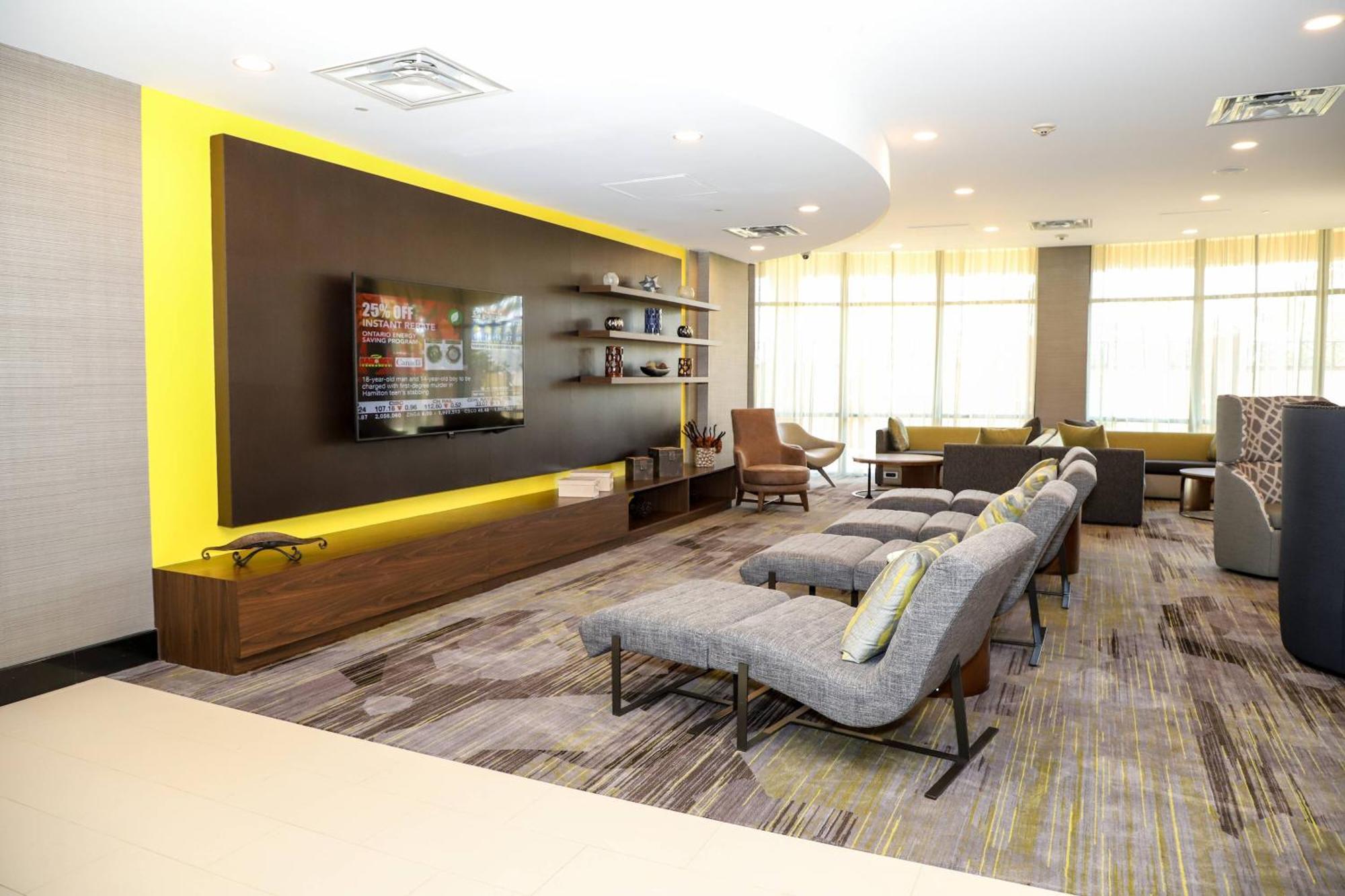מלון Courtyard By Marriott Toronto ברמפטון מראה חיצוני תמונה
