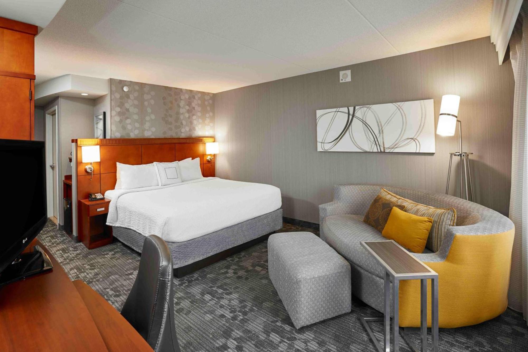 מלון Courtyard By Marriott Toronto ברמפטון מראה חיצוני תמונה