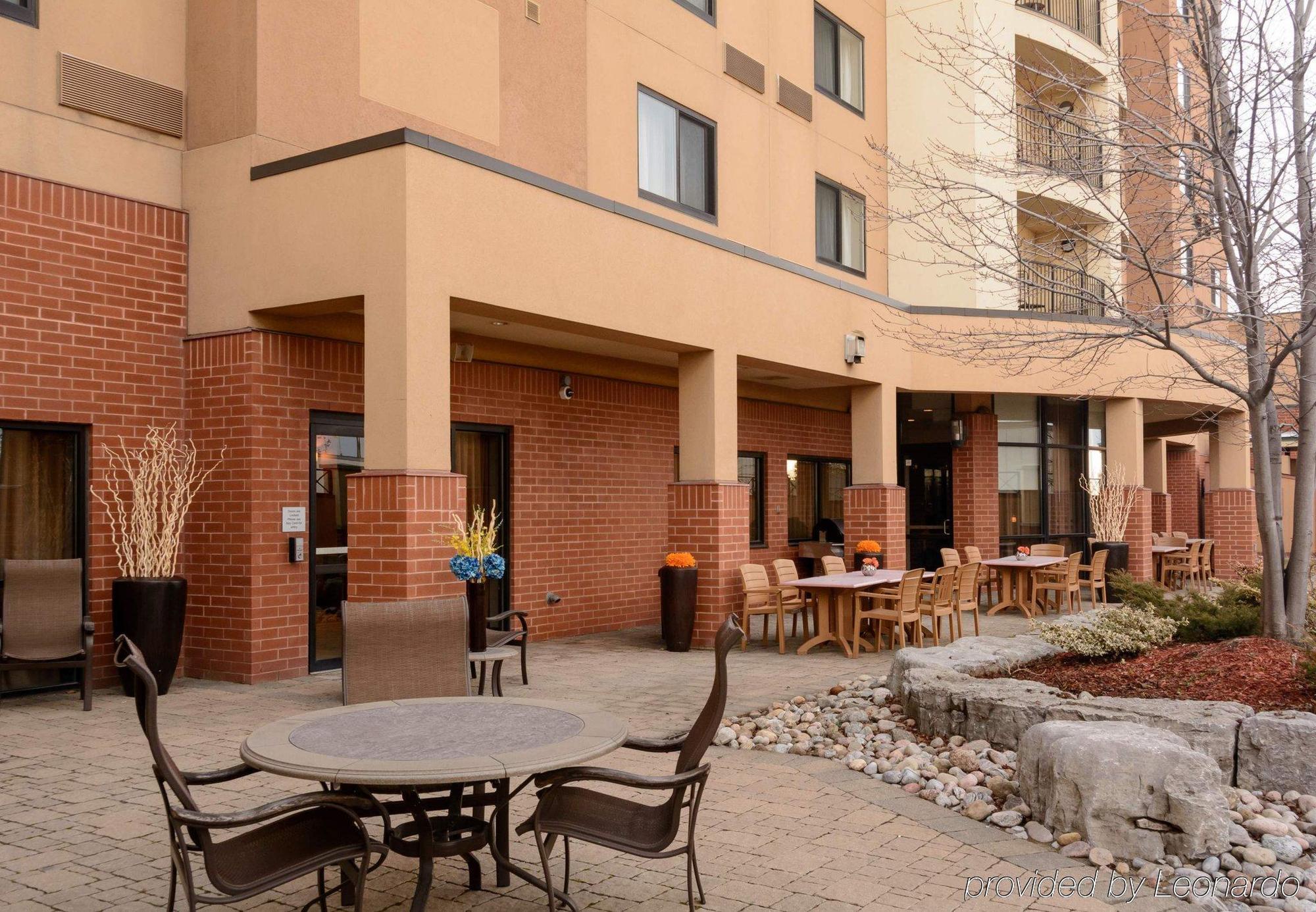 מלון Courtyard By Marriott Toronto ברמפטון מראה חיצוני תמונה